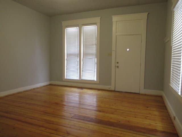 Building Photo - Cute and Quirky!! 3 Bed 2 Bath Home in upcoming Walnut Hills
