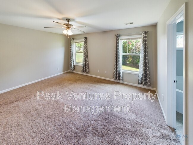 Building Photo - 11 Endeavor Cir