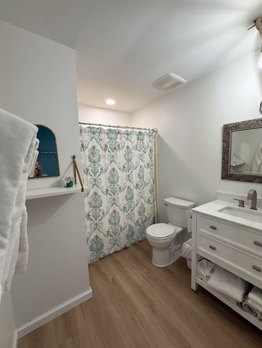 Building Photo - 22 Moreno Point Rd