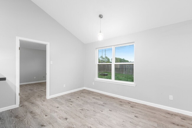 Building Photo - 10922 Village Trail Dr