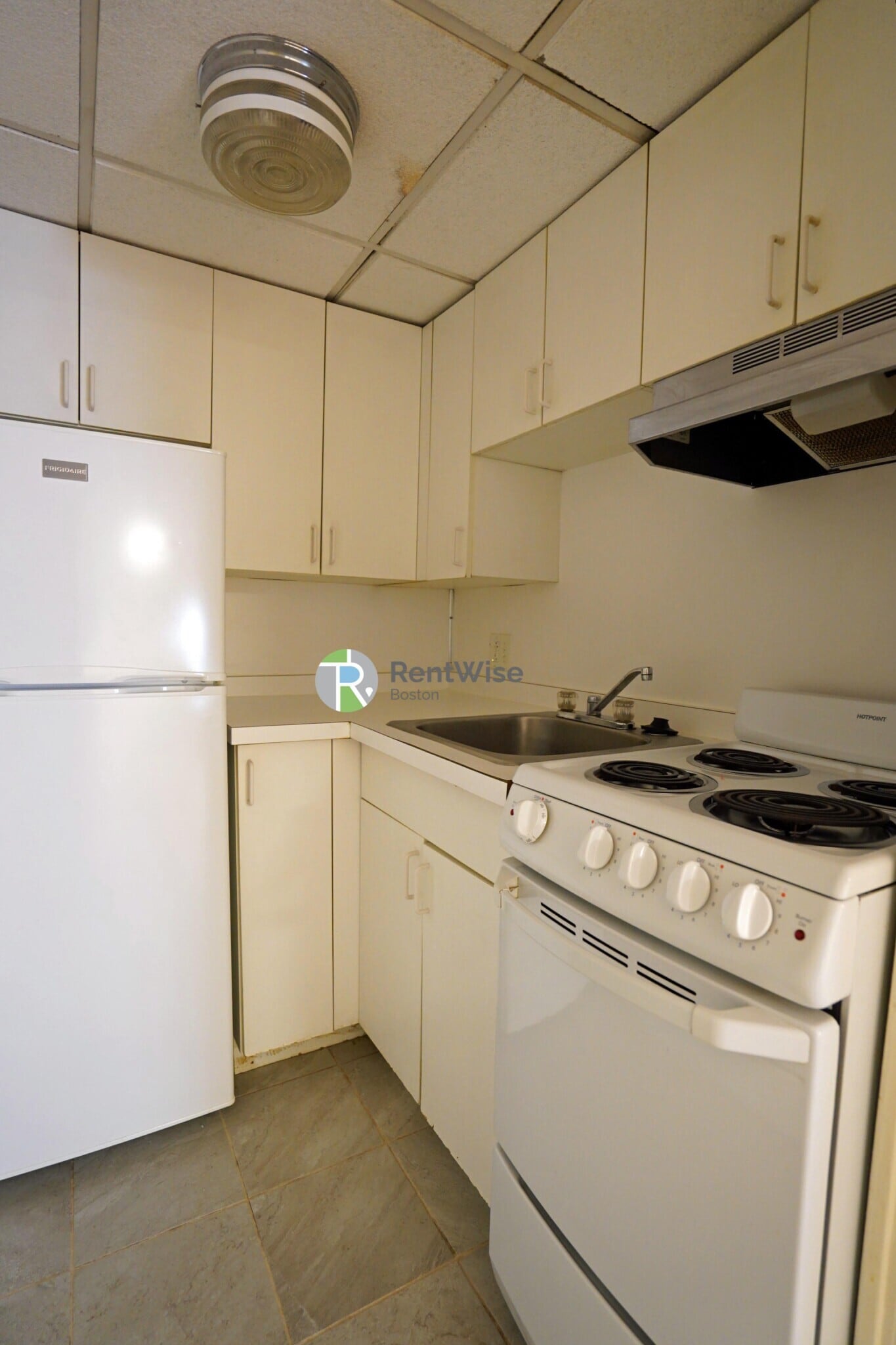 Building Photo - 62 Boylston St