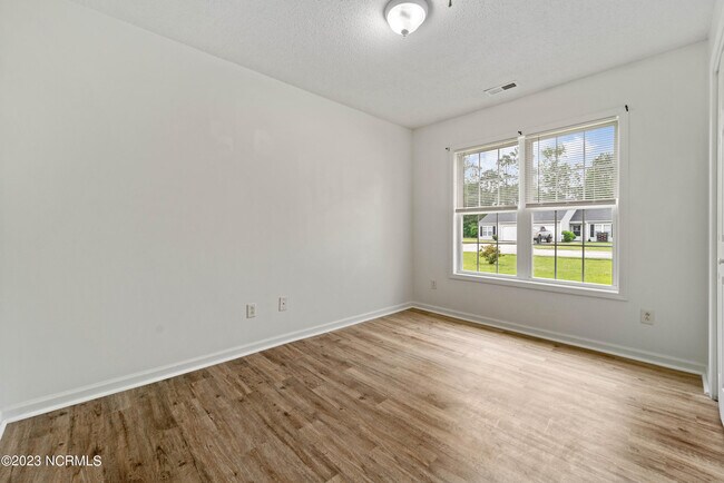 Building Photo - 122 Gooding Dr