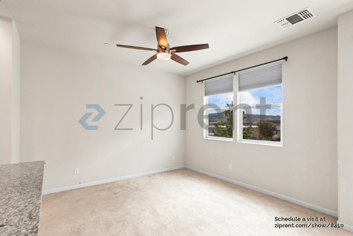 Building Photo - 5572 Campbell Ln