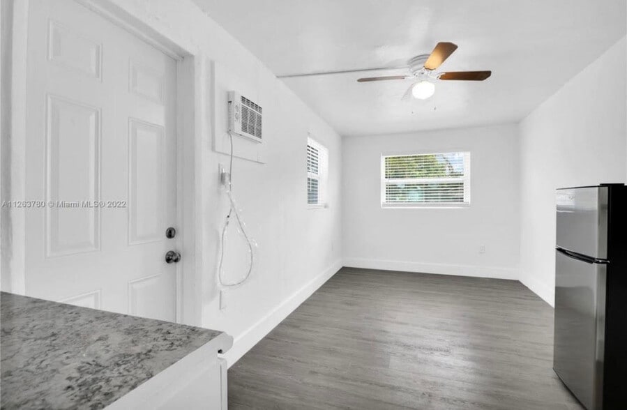 Building Photo - 323 NW 108th St