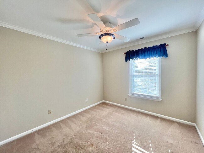 Building Photo - Charming Newly Remodeled 3BD, 2.5BA Raleigh Home with a Bonus Sunroom