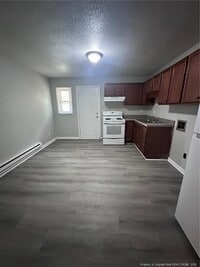 Building Photo - 1051 Rulnick St