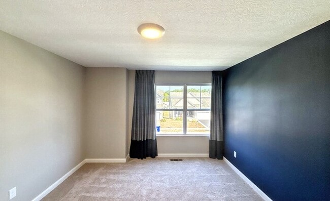 Building Photo - 6495 Drasco Dr