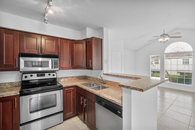 Building Photo - 1345 Crystal Way