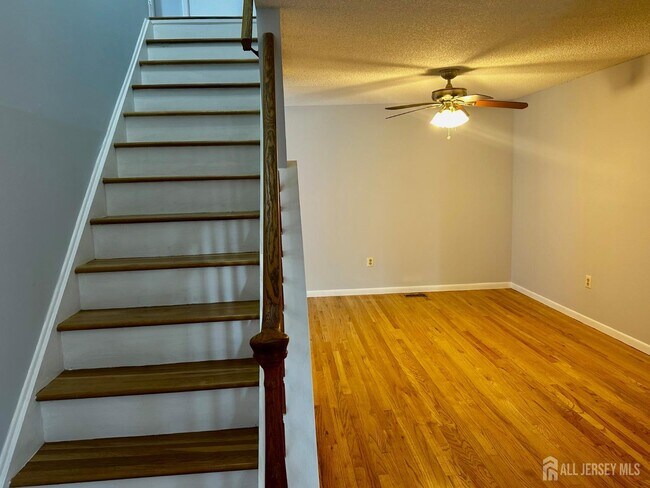Building Photo - 99 Thoreau Dr