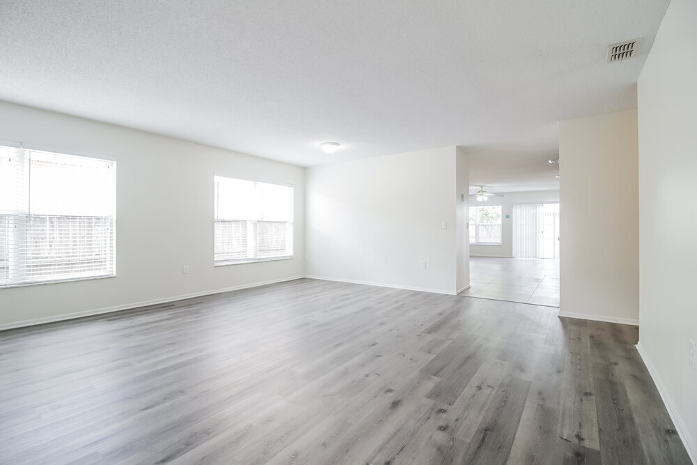 Building Photo - 3137 Holland Dr