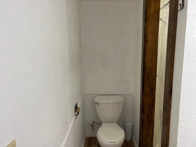 Building Photo - 4 Bedroom 2 bath home near lake Tenkiller ...