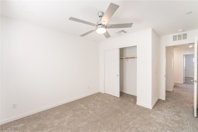 Building Photo - 943 Watford Pl