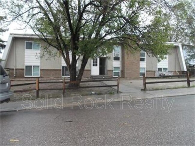 Primary Photo - 345 Gahart Dr