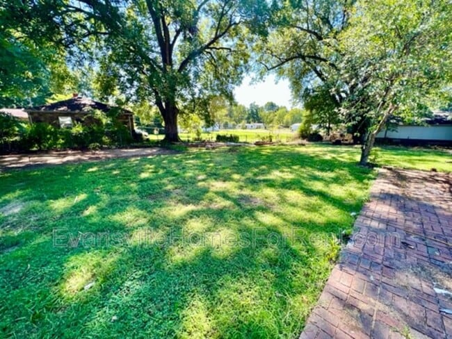 Building Photo - 2408 S Boeke Rd