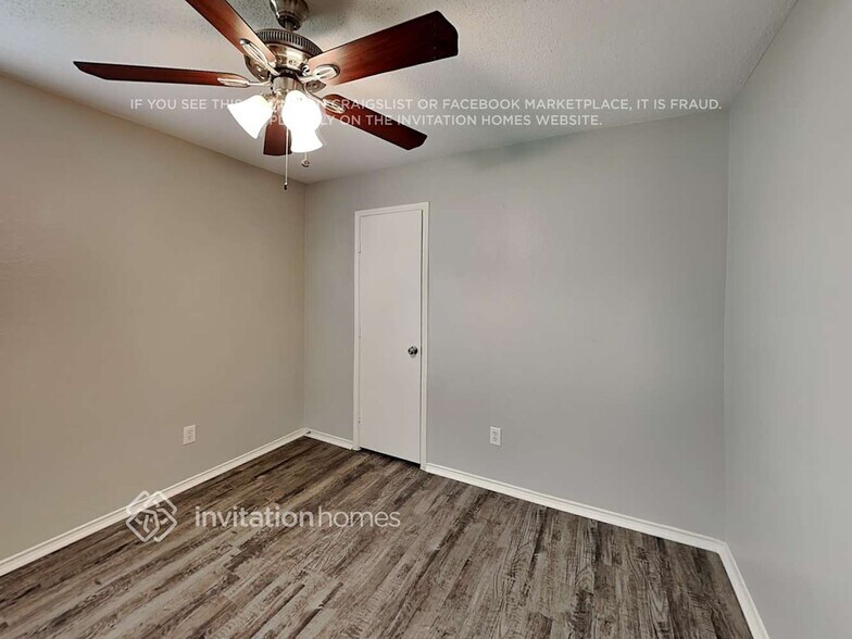 Building Photo - 4837 Waterford Dr