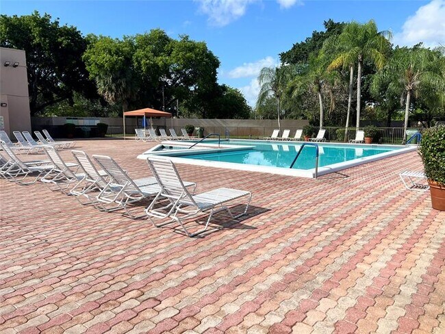 Building Photo - 12304 NW 11th Ct