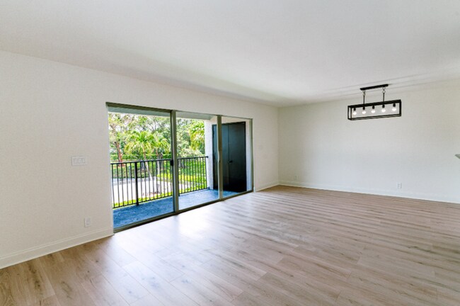 Building Photo - Spacious 2 Bedroom, 2 Bathroom Condominium...