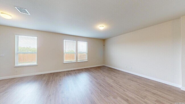 Building Photo - 344 Autumn Rouge