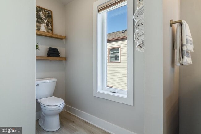 Building Photo - 84 S Chesapeake Ave