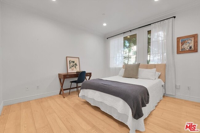 Building Photo - 1601 S Bentley Ave