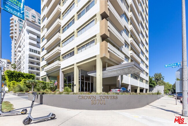 Building Photo - 10701 Wilshire Blvd