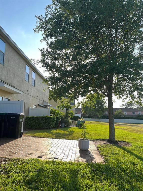 Building Photo - 1241 Honey Blossom Dr
