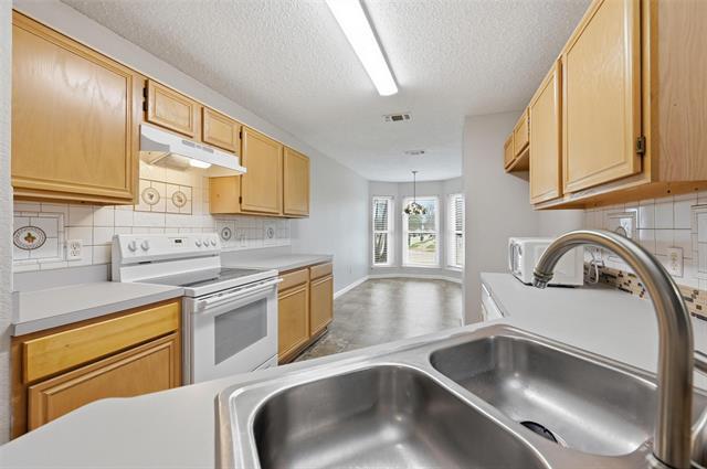 Building Photo - 806 Springfield Dr