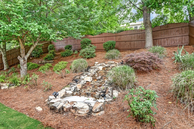 Building Photo - 6165 Pattingham Dr