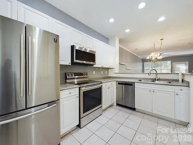 Building Photo - 11457 Dixie Glen Dr