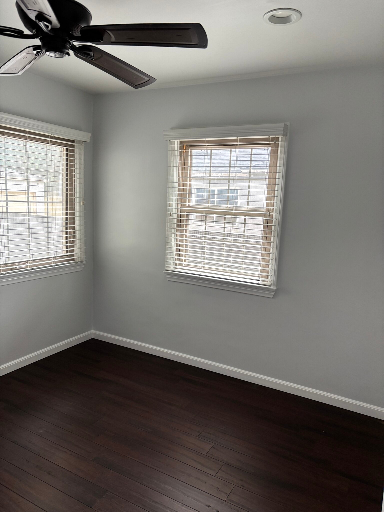 Building Photo - 6509 W 86th Plz
