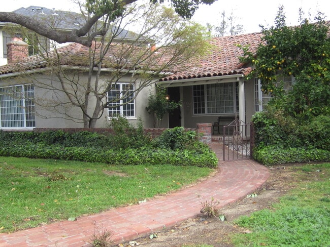 Building Photo - 1198 Coolidge Ave