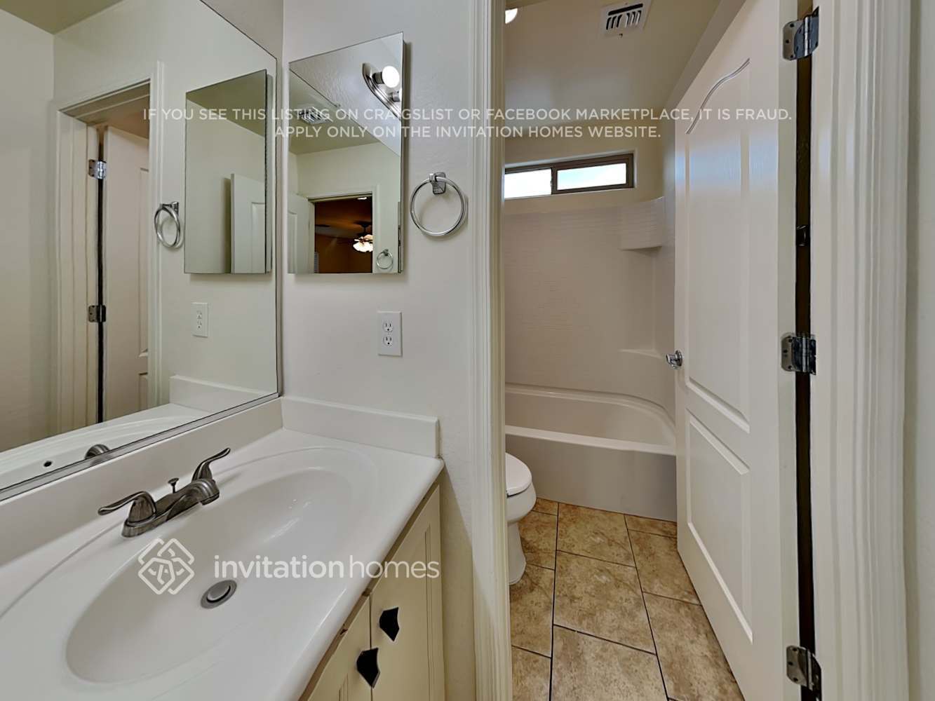 Building Photo - 3361 N Los Alamos