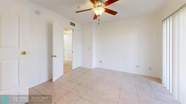 Building Photo - 1705 Palm Cove Blvd