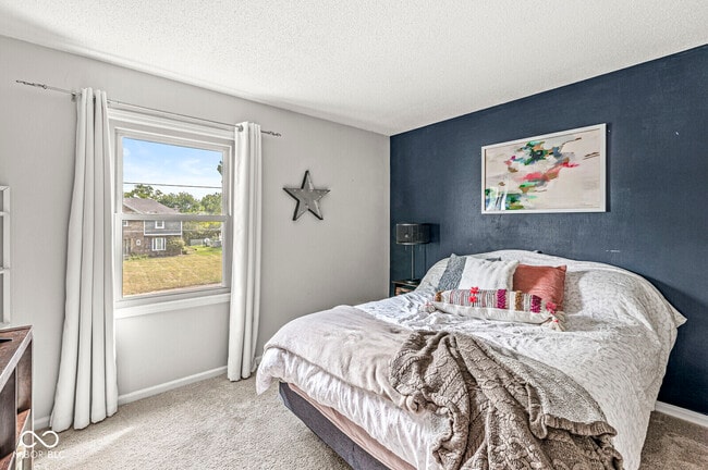 Building Photo - 6542 Kingman Dr