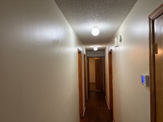 Building Photo - 3/2 Unit