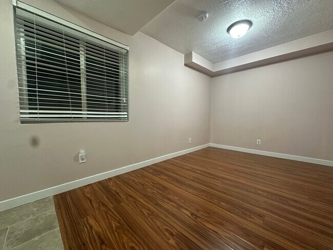 Building Photo - 3408 S Huntington Dr
