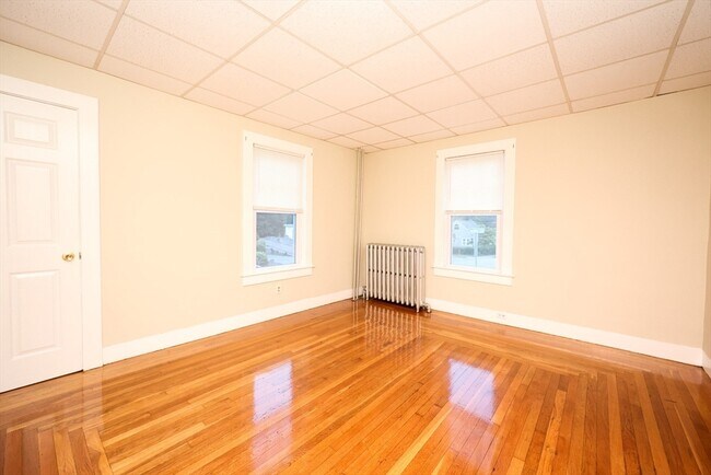 Building Photo - 30 Sheppard Ave