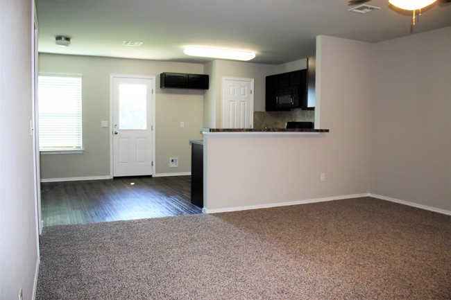 Building Photo - 13304 Beekman Dr