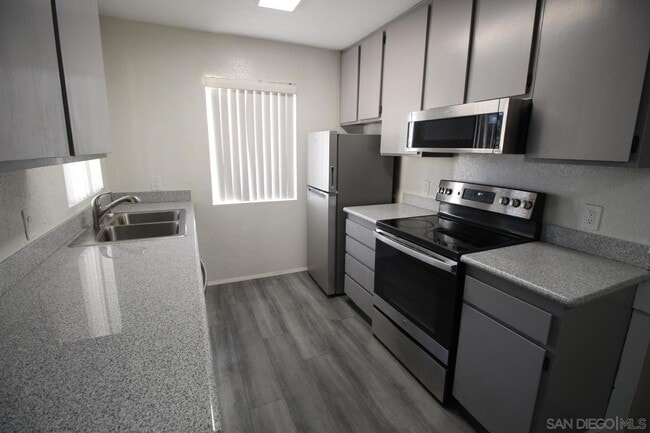 Building Photo - 10332 Caminito Aralia