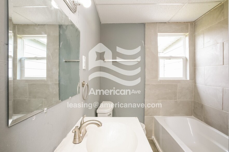 Building Photo - 1838 E Calvert St