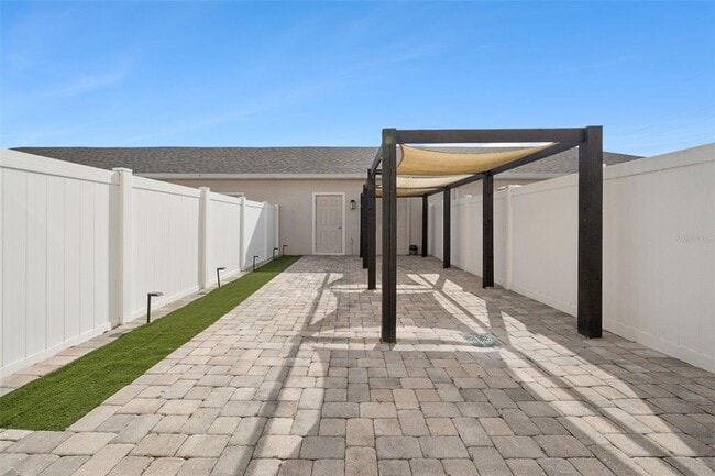 Building Photo - 6939 Pasturelands Pl