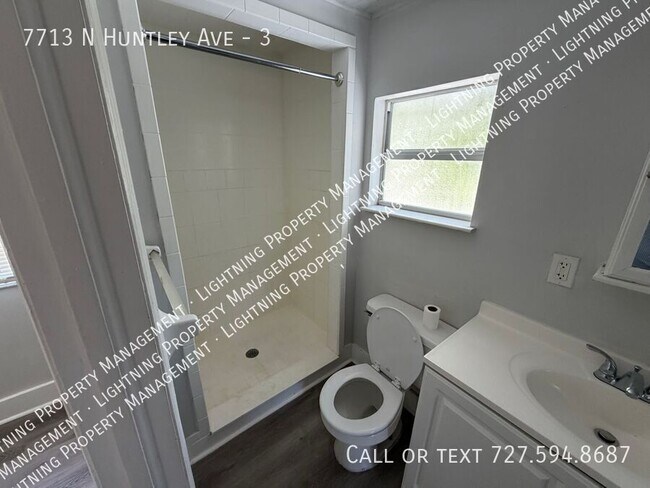 Building Photo - 7713 N Huntley Ave