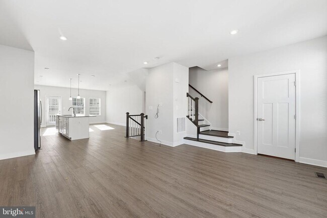 Building Photo - 42538 Tiber Falls Sq