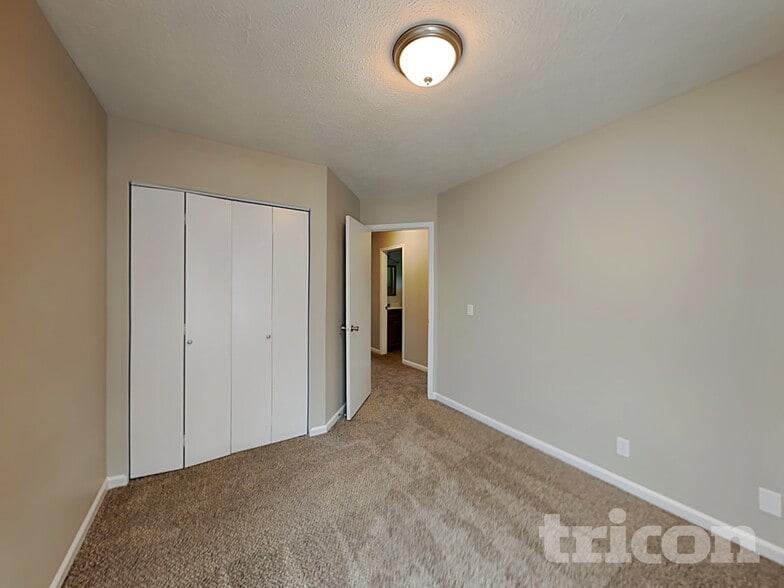Building Photo - 5713 Briarwick Ct