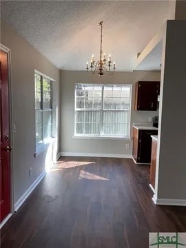 Building Photo - 135 Oak Pointe Trail