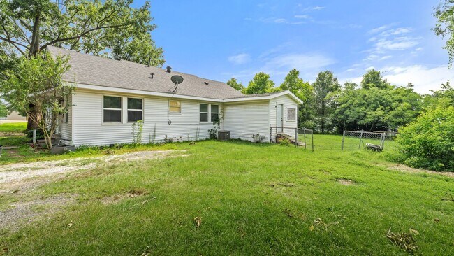 Building Photo - ? FOR RENT | New Boston, TX
