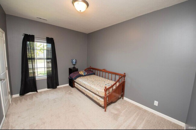 Building Photo - Beautiful Ranch Home with Open Floor Plan, Private Backyard & Luxurious Primary Suite
