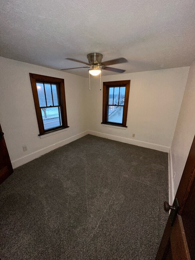 Building Photo - 1145 Brown St