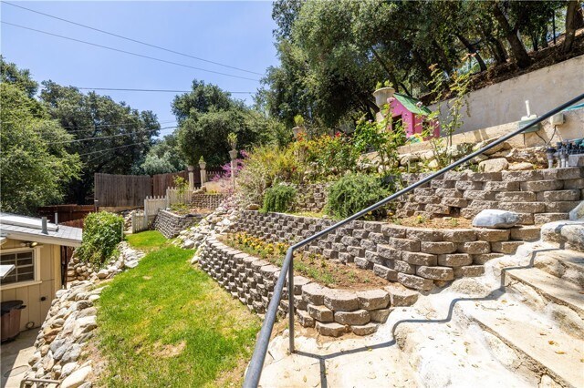 Building Photo - 4566 Lower Live Oak Canyon Rd