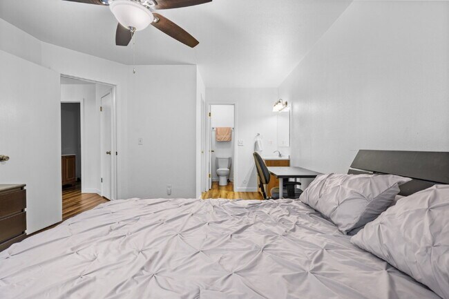 Building Photo - North Boulder Condo!